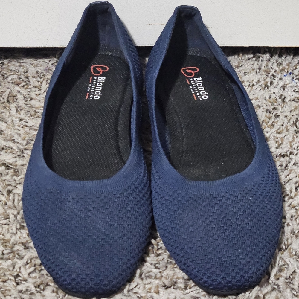 Blondo flats